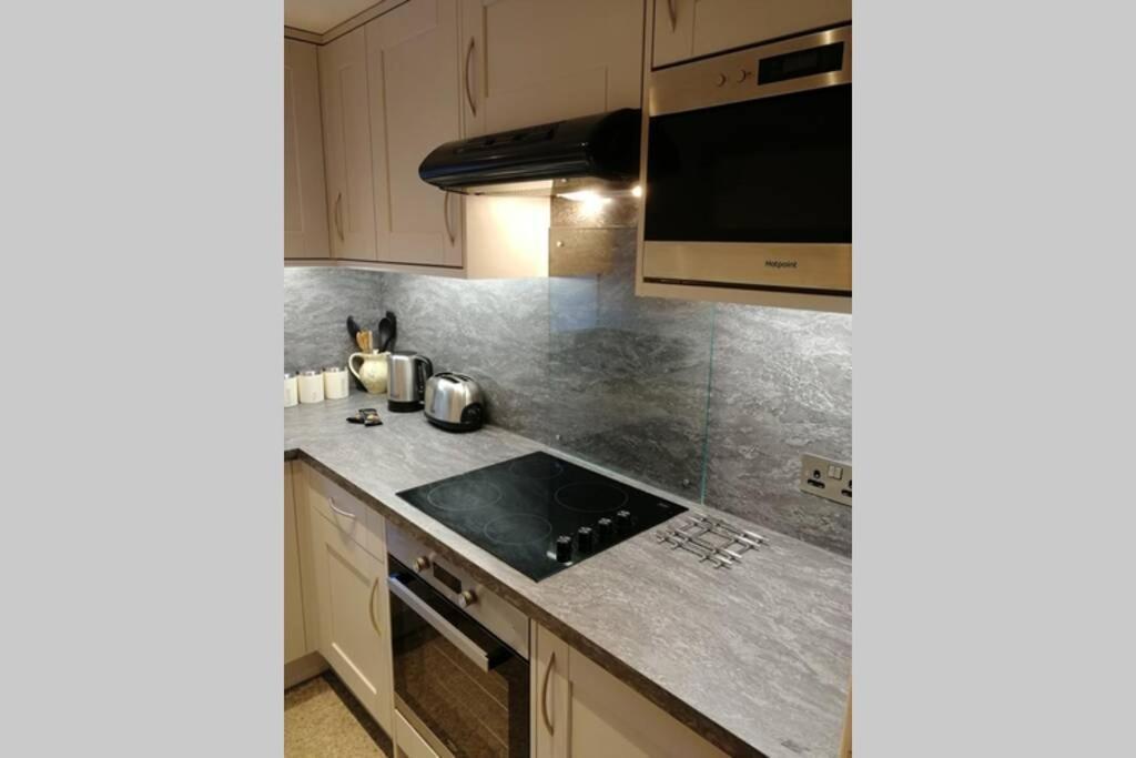 Pitlochry North Wing Apartment - Very Central Ngoại thất bức ảnh